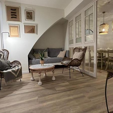 Arrels Apartaments Амполья Экстерьер фото